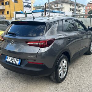 BM Automobili Pescara, SPECIALIZZATI NELLA COMPRAVENDITA DI VEICOLI SEMINUOVI