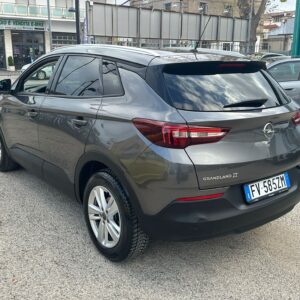 BM Automobili Pescara, SPECIALIZZATI NELLA COMPRAVENDITA DI VEICOLI SEMINUOVI